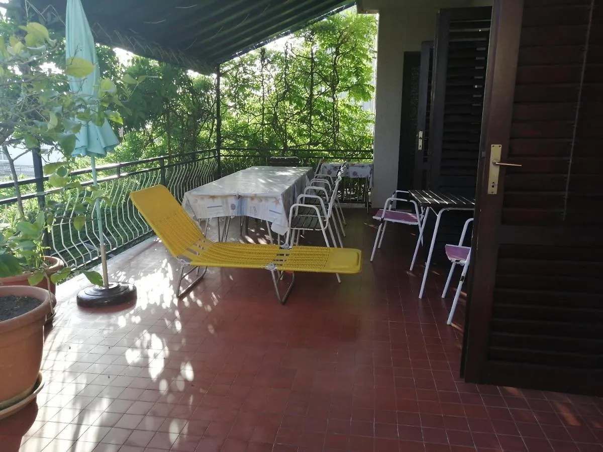Apartment Dramalj 70 M To The Sea For 4 Bedrooms