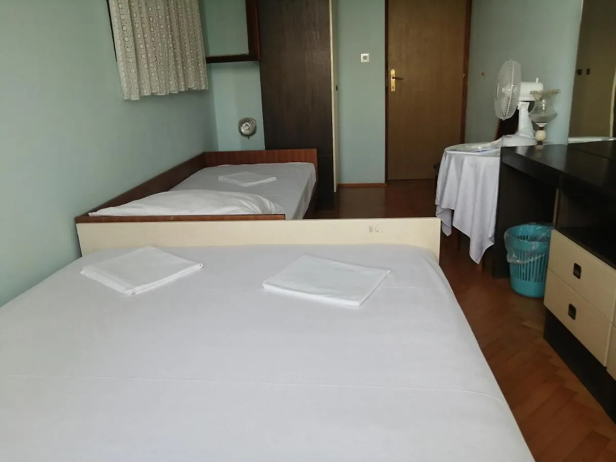 Apartment Dramalj 70 M To The Sea For 4 Bedrooms