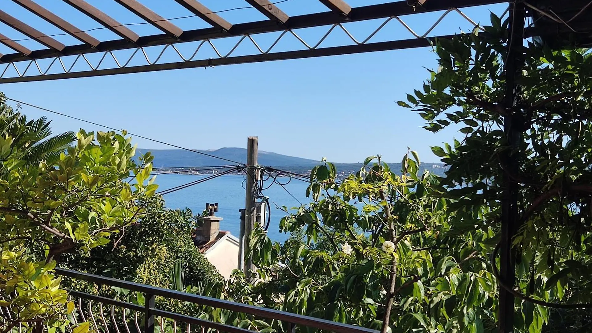 Apartment Dramalj 70 M To The Sea For 4 Bedrooms